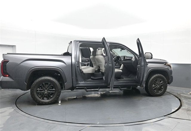 2022 Toyota Tundra 4WD SR5