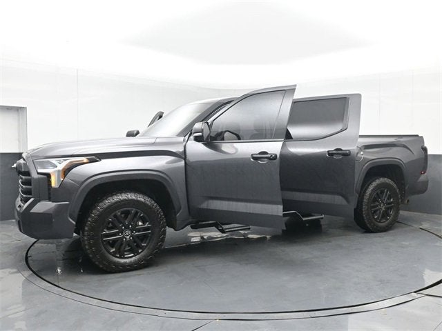 2022 Toyota Tundra 4WD SR5