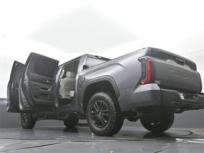 2022 Toyota Tundra 4WD SR5