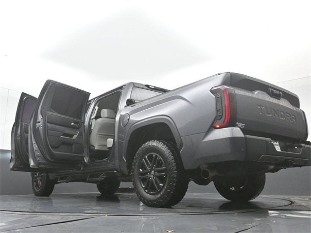 2022 Toyota Tundra 4WD SR5