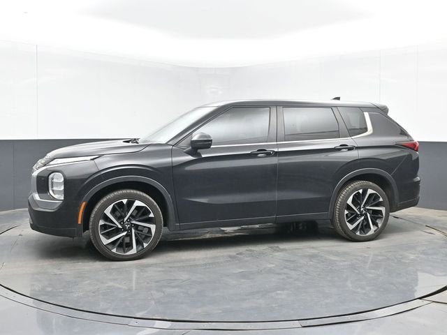 2022 Mitsubishi Outlander ES