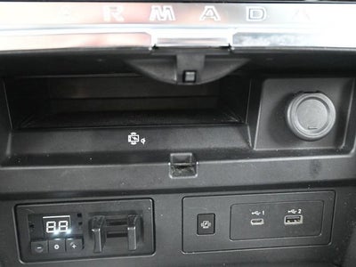 2022 Nissan Armada SV