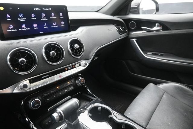 2023 Kia Stinger GT-Line