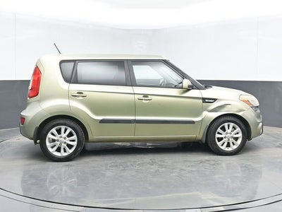 2013 Kia Soul Base