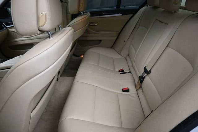 2013 BMW 5 Series 528i