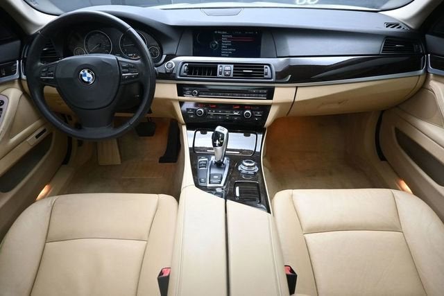 2013 BMW 5 Series 528i