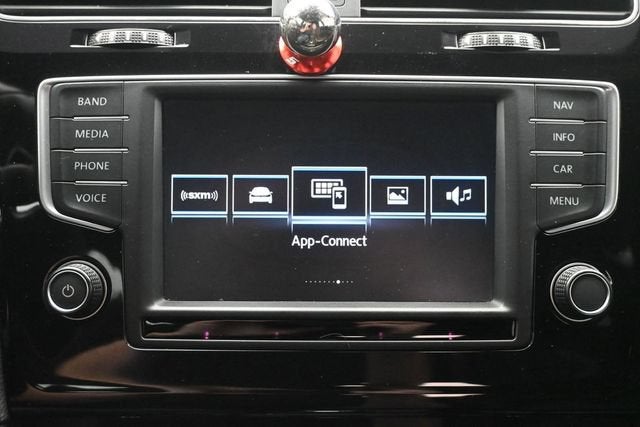 2017 Volkswagen Golf R 4-Door w/DCC & Navigation