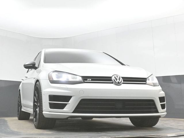 2017 Volkswagen Golf R 4-Door w/DCC & Navigation