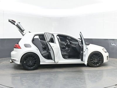 2017 Volkswagen Golf R 4-Door w/DCC & Navigation