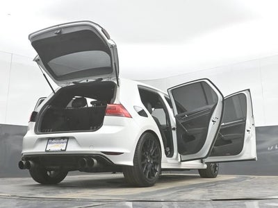 2017 Volkswagen Golf R 4-Door w/DCC & Navigation
