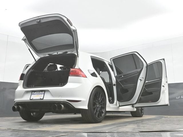 2017 Volkswagen Golf R 4-Door w/DCC & Navigation