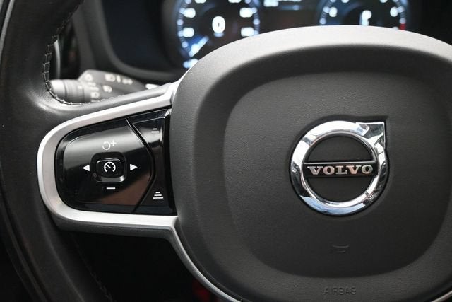 2020 Volvo V60 T5 Momentum