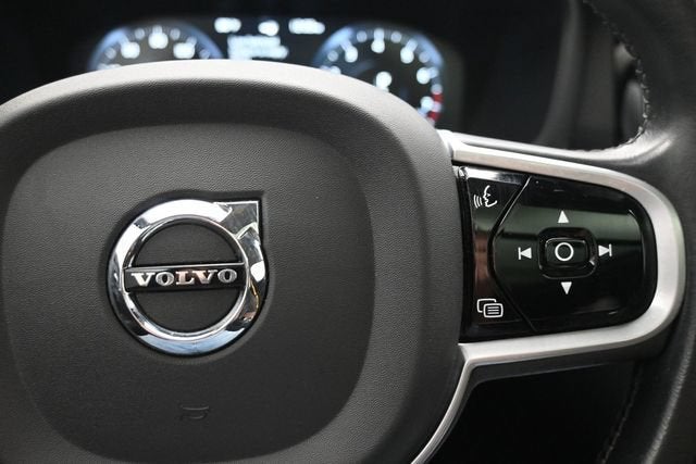 2020 Volvo V60 T5 Momentum