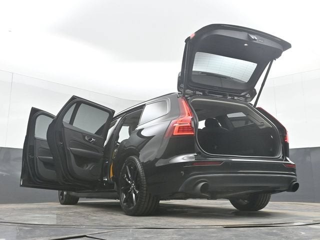 2020 Volvo V60 T5 Momentum