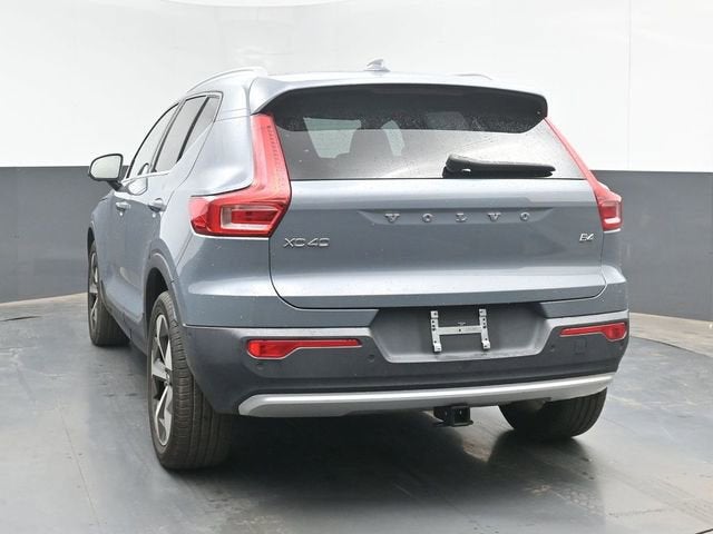 2023 Volvo XC40 B4 Ultimate Bright Theme