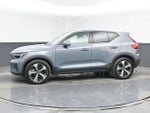 2023 Volvo XC40 B4 Ultimate Bright Theme