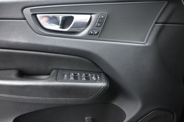 2023 Volvo XC60 B5 Core